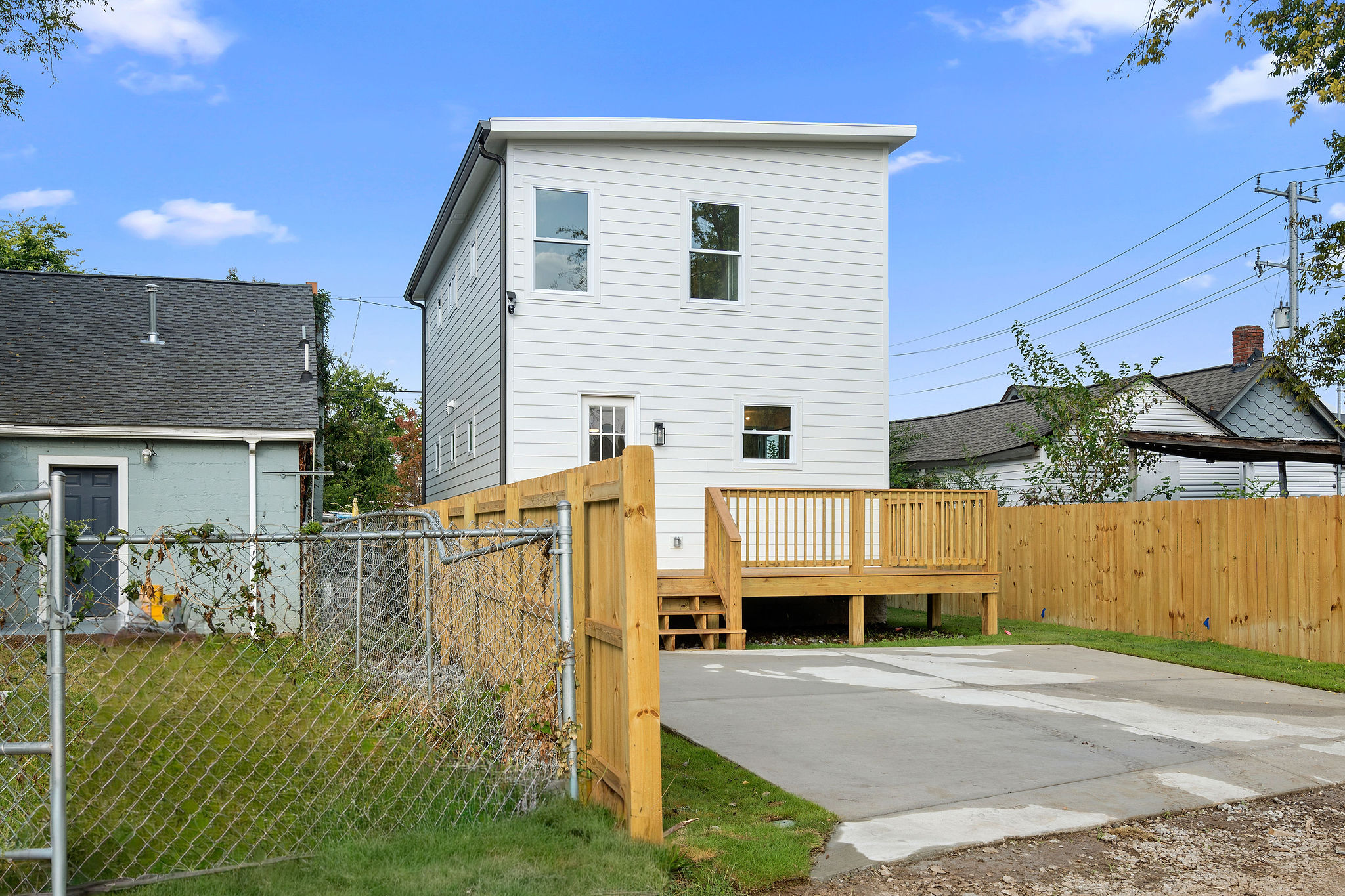 1508 16th Ave N