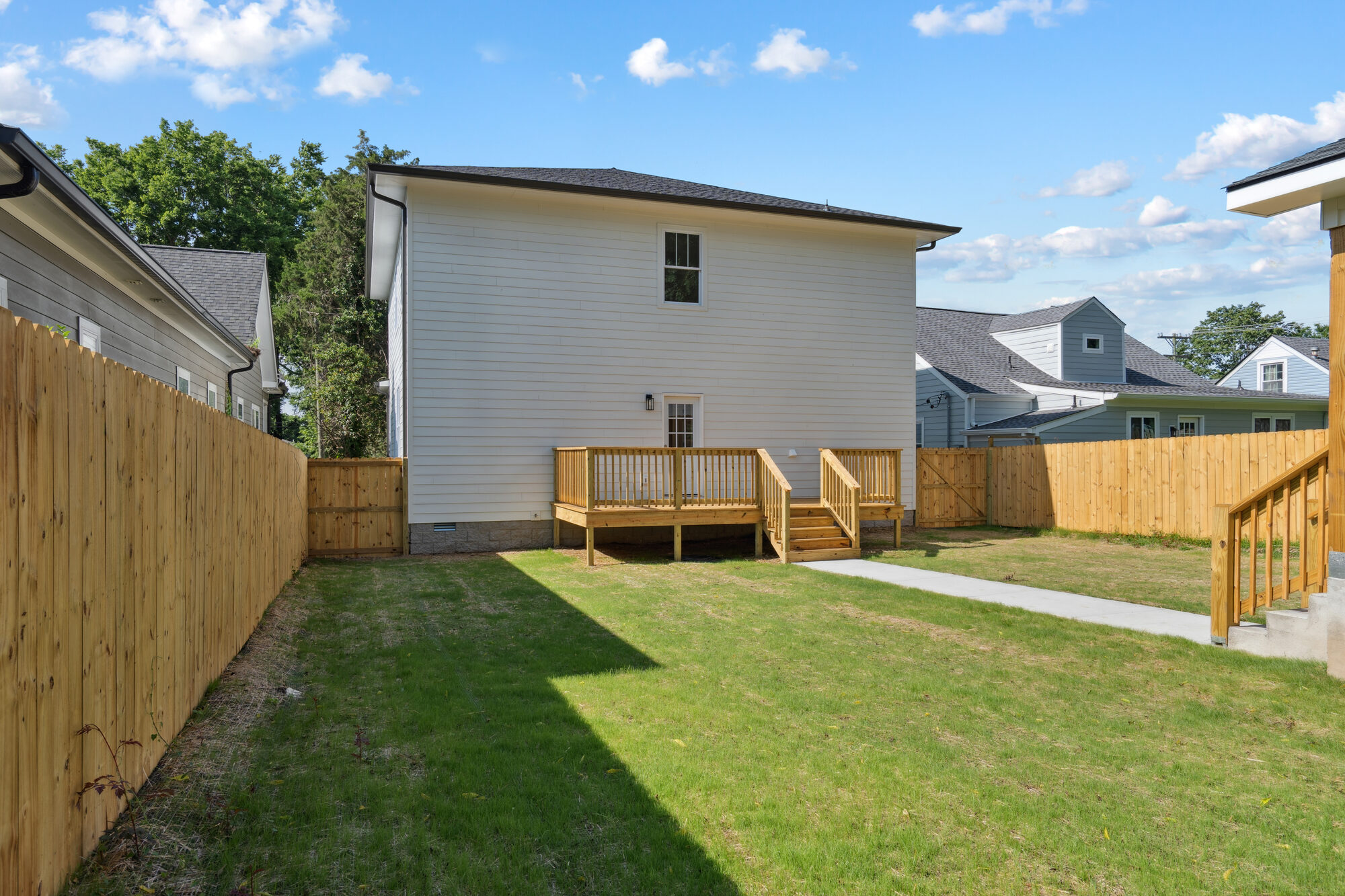 2407 Albion