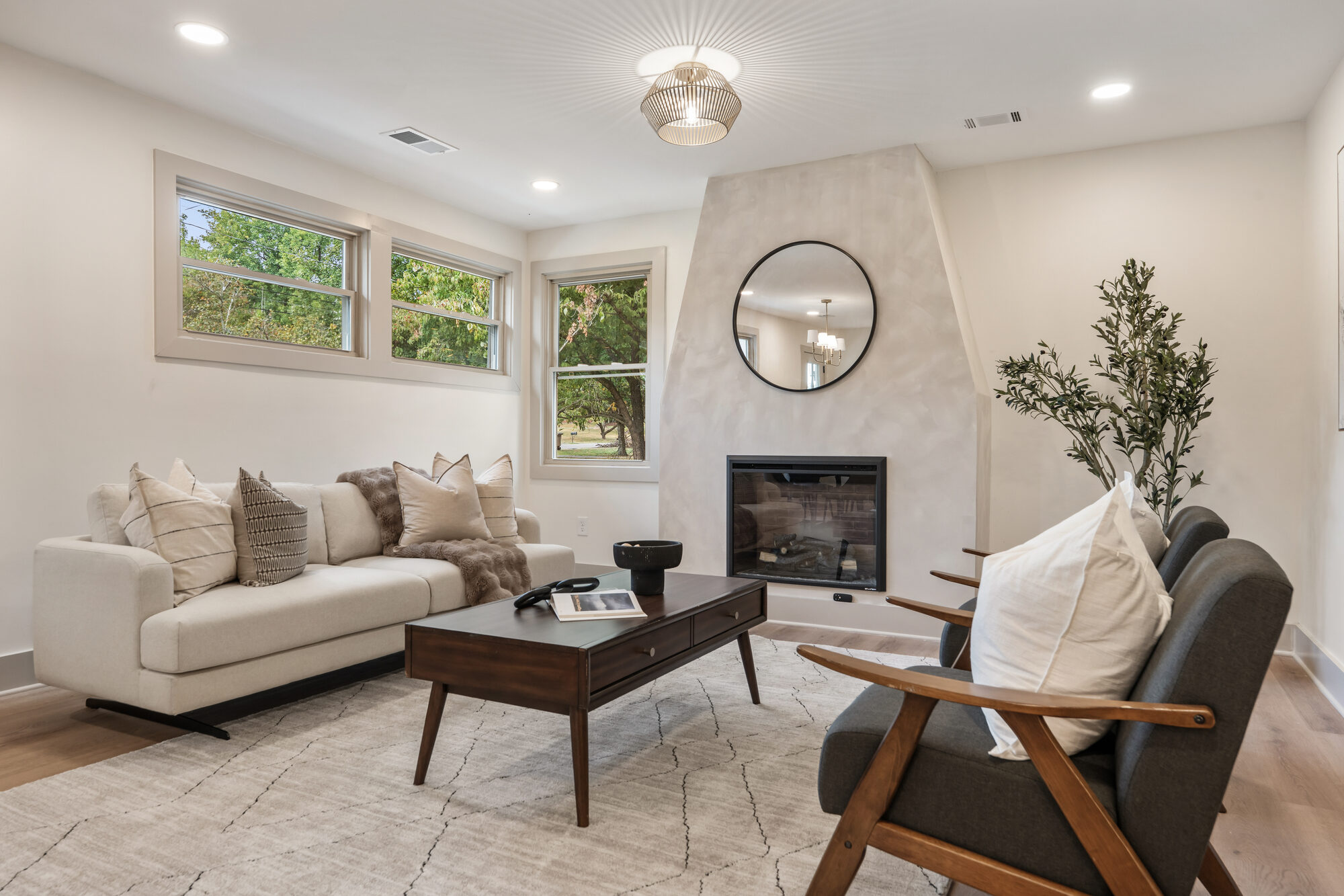 5020 Montclair Drive