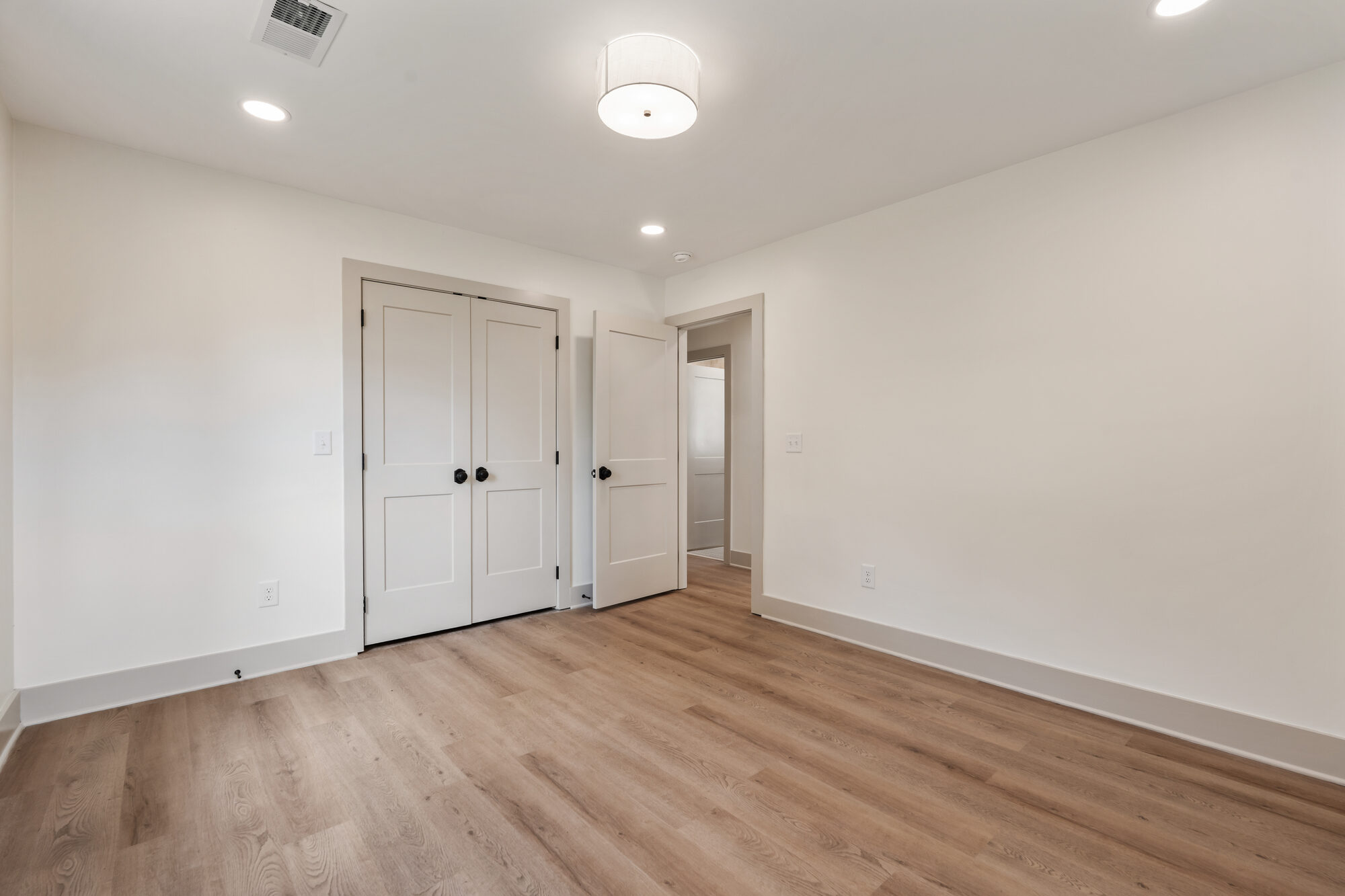 5020 Montclair Drive