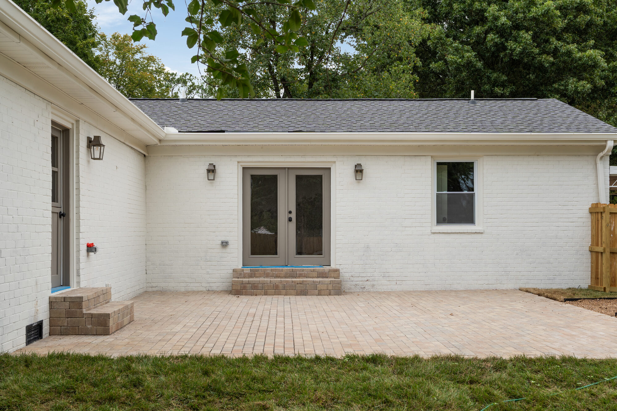 5020 Montclair Drive